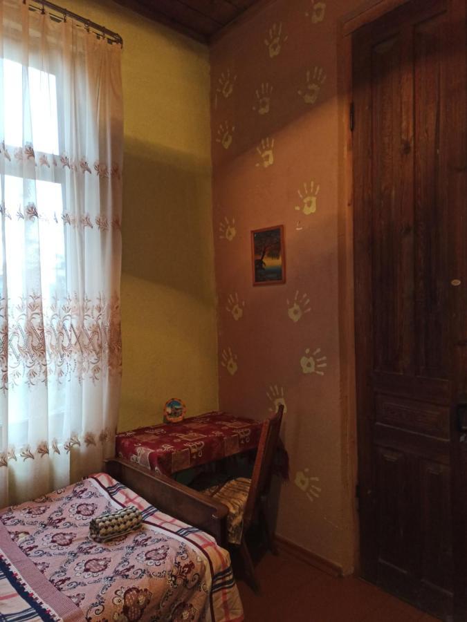 Cozy House Hotel Zugdidi Esterno foto